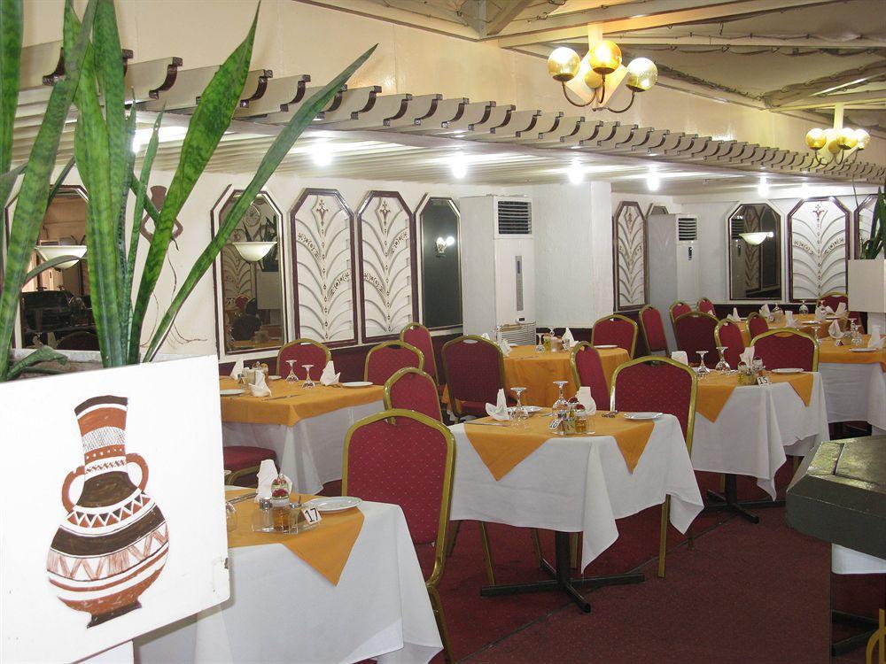 Gaweye Hotel Niamey Bagian luar foto